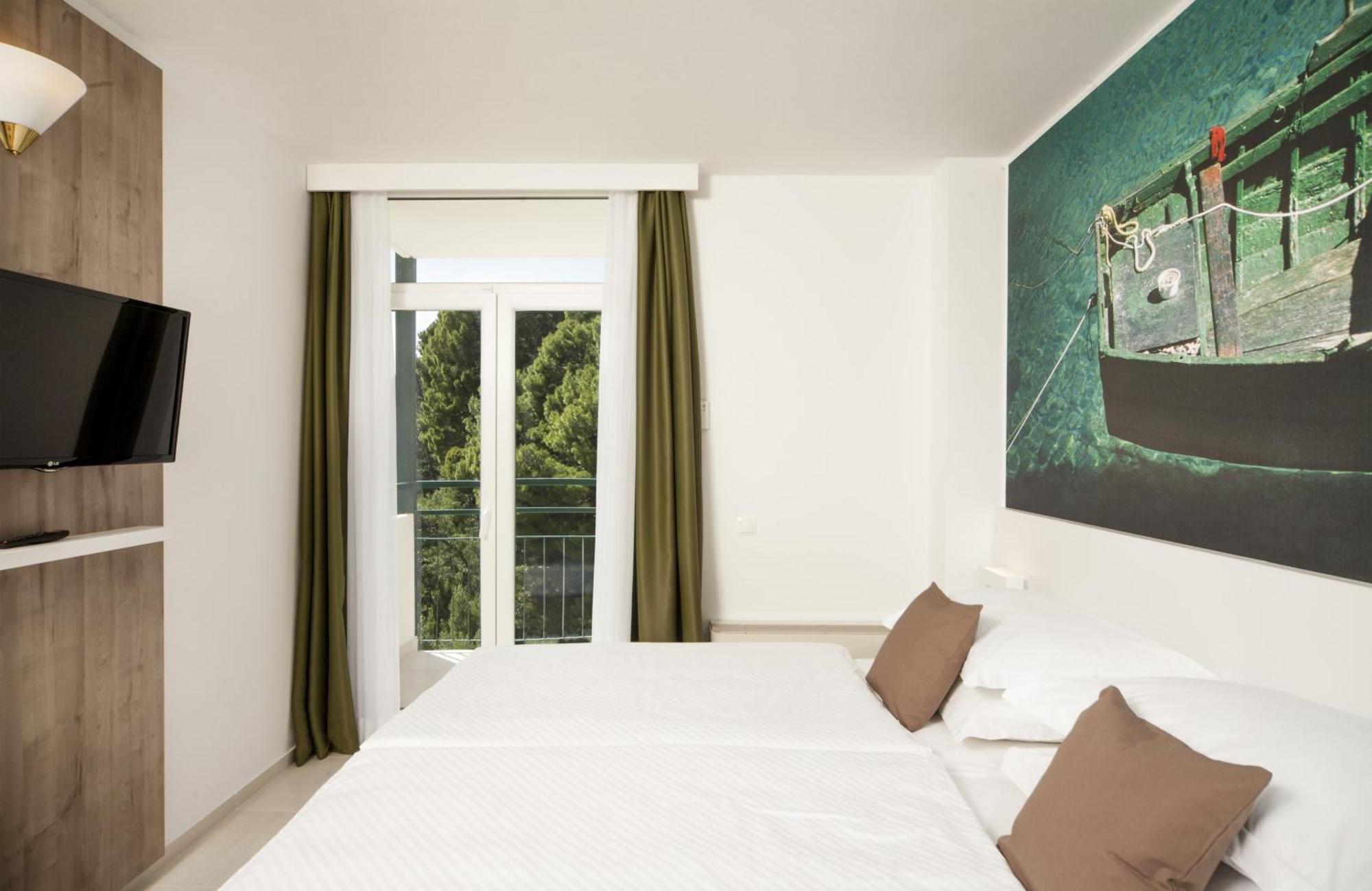 Bluesun Hotel Neptun Tučepi Habitación foto