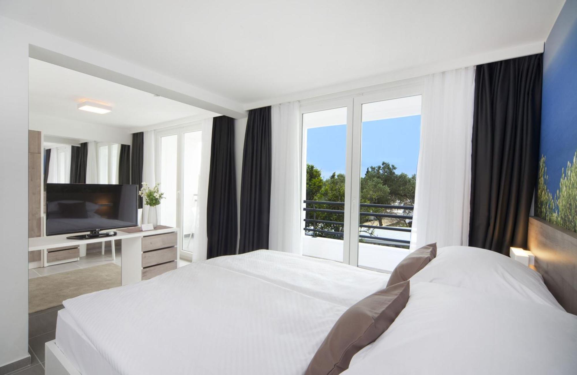 Bluesun Hotel Neptun Tučepi Habitación foto